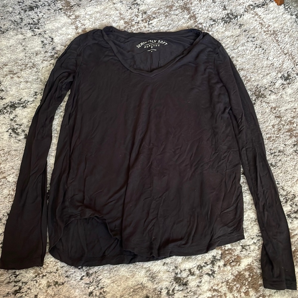 Aeropostale black shirt